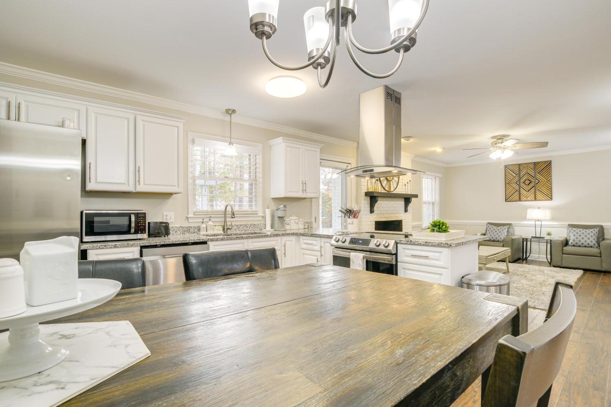 Serene Family Home With Deck In Knightdale! Екстер'єр фото