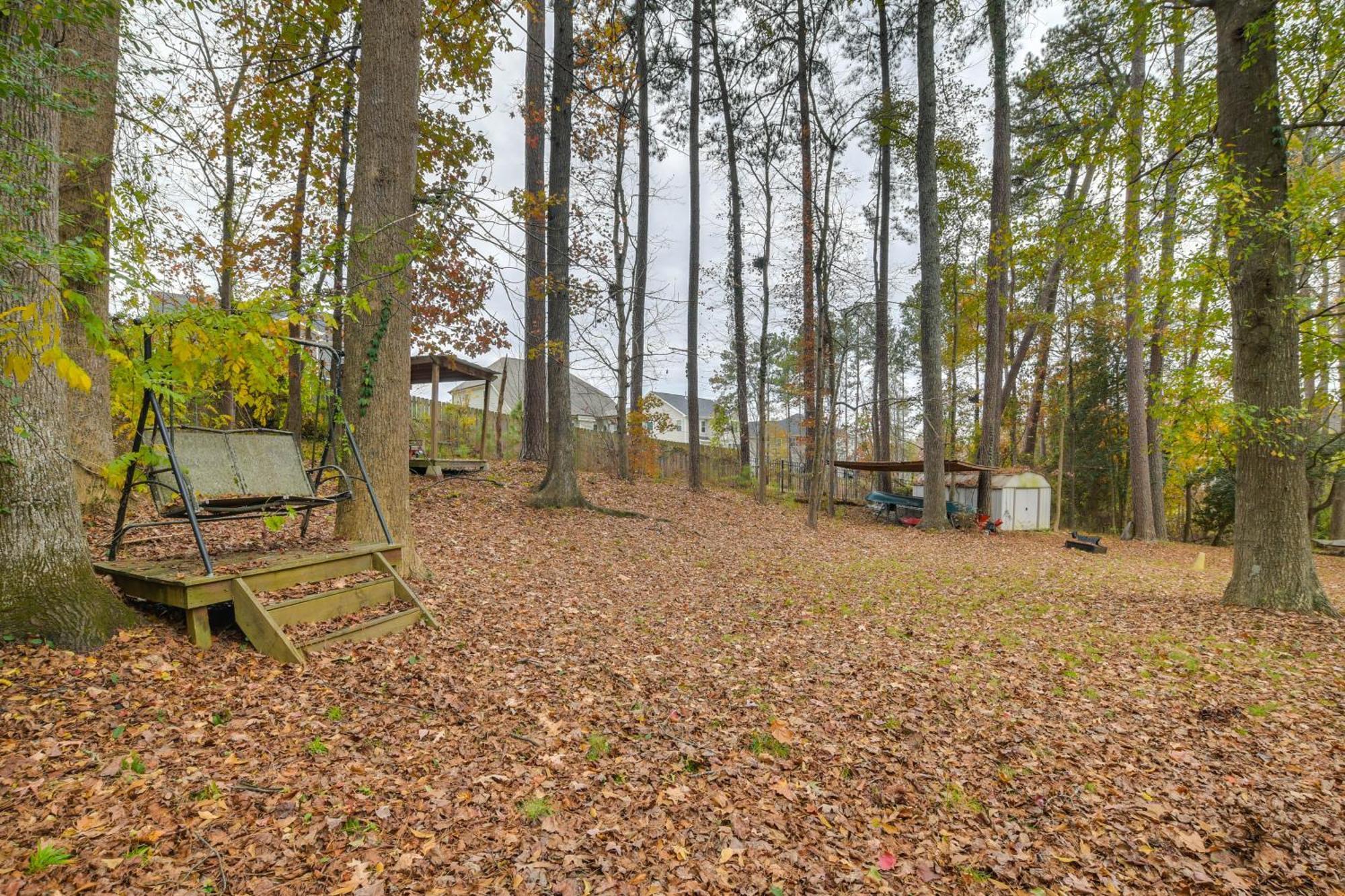 Serene Family Home With Deck In Knightdale! Екстер'єр фото